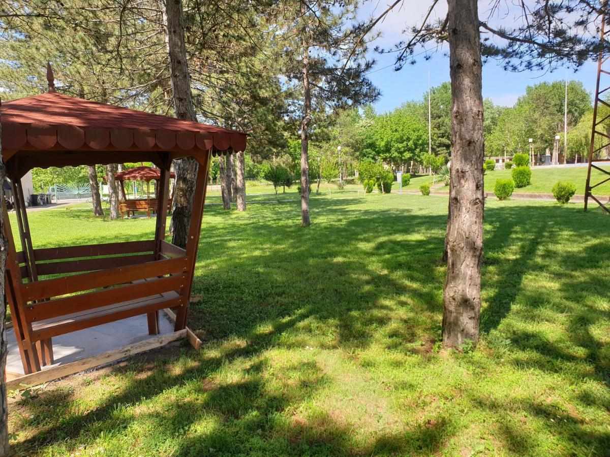 Paradise Park Polski Trŭmbesh Exteriör bild