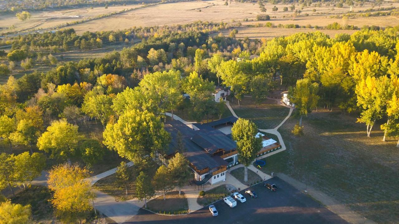Paradise Park Polski Trŭmbesh Exteriör bild