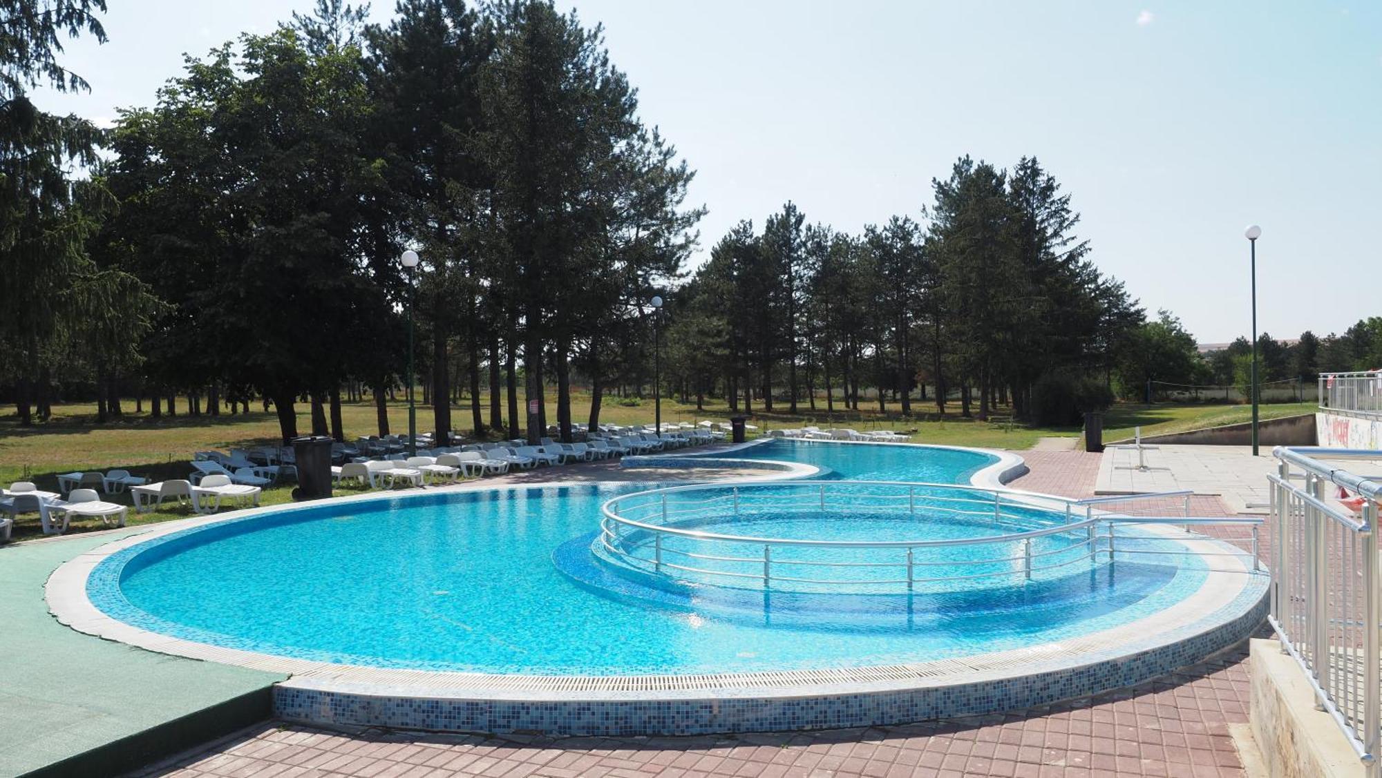 Paradise Park Polski Trŭmbesh Exteriör bild