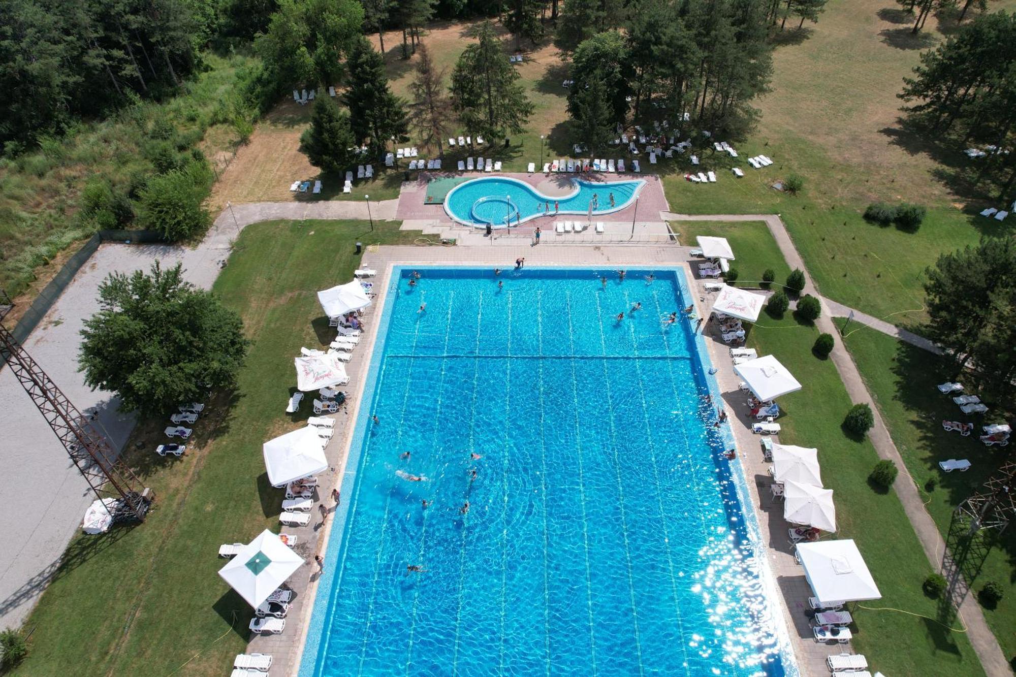 Paradise Park Polski Trŭmbesh Exteriör bild